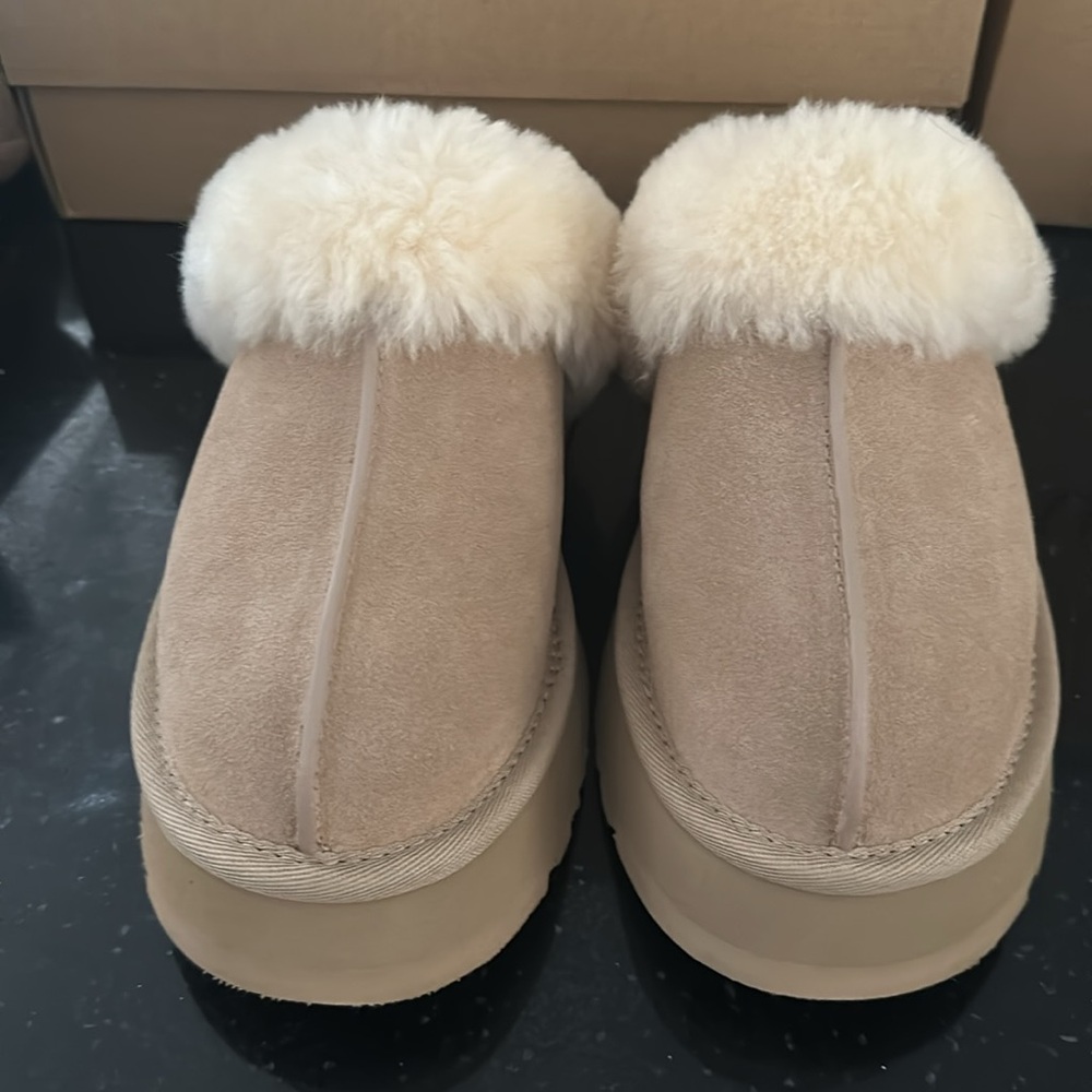 UGG Women's Disquette Slippers - Picture 3 of 6